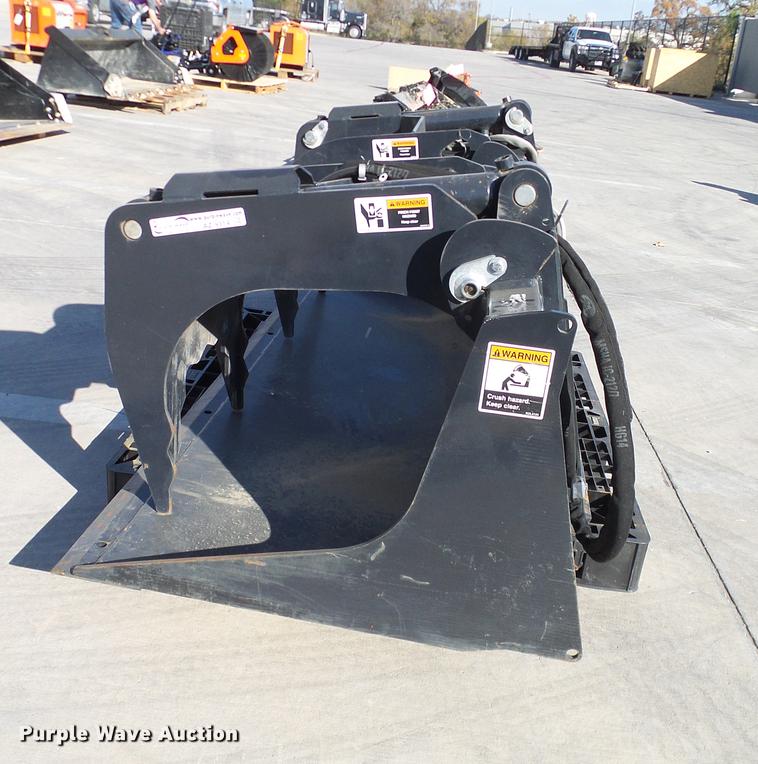 Kubota S6625 grapple bucket in Grapevine, TX Item AZ9314 sold