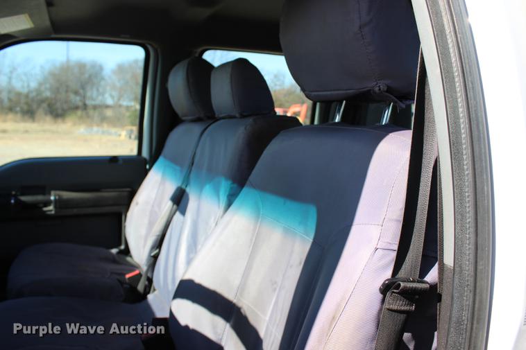 image for item BE9378 2013 Ford F350 Super Duty XL Crew Cab flatbed pickup truck