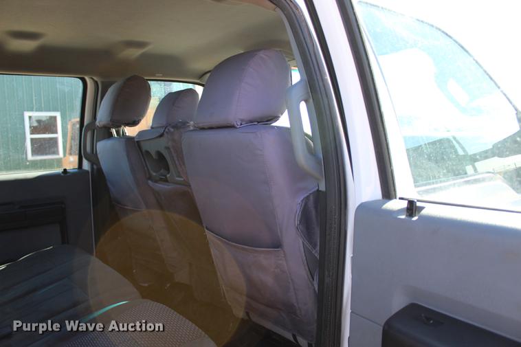 image for item BE9378 2013 Ford F350 Super Duty XL Crew Cab flatbed pickup truck