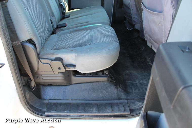 image for item BE9378 2013 Ford F350 Super Duty XL Crew Cab flatbed pickup truck