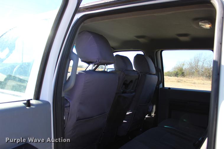 image for item BE9378 2013 Ford F350 Super Duty XL Crew Cab flatbed pickup truck