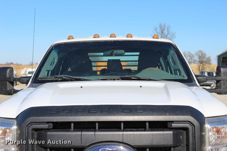 image for item BE9378 2013 Ford F350 Super Duty XL Crew Cab flatbed pickup truck