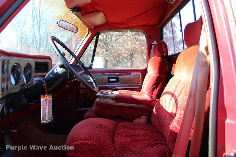 image for item BE9384 1977 Chevrolet Silverado 10 pickup truck