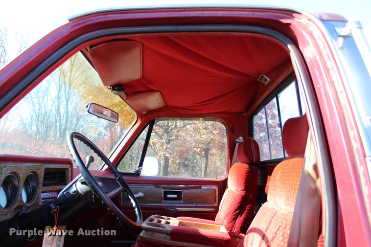 image for item BE9384 1977 Chevrolet Silverado 10 pickup truck