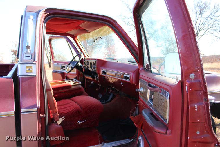 image for item BE9384 1977 Chevrolet Silverado 10 pickup truck