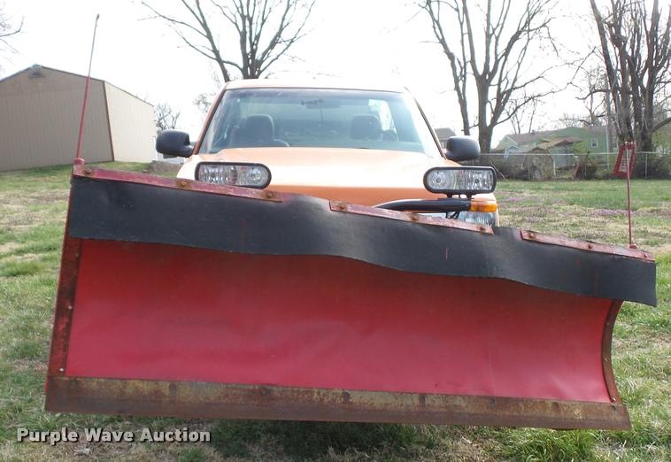 image for item BH9284 2005 Chevrolet Silverado 2500HD pickup truck