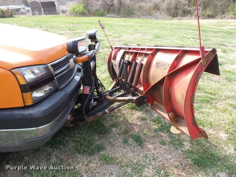 image for item BH9284 2005 Chevrolet Silverado 2500HD pickup truck