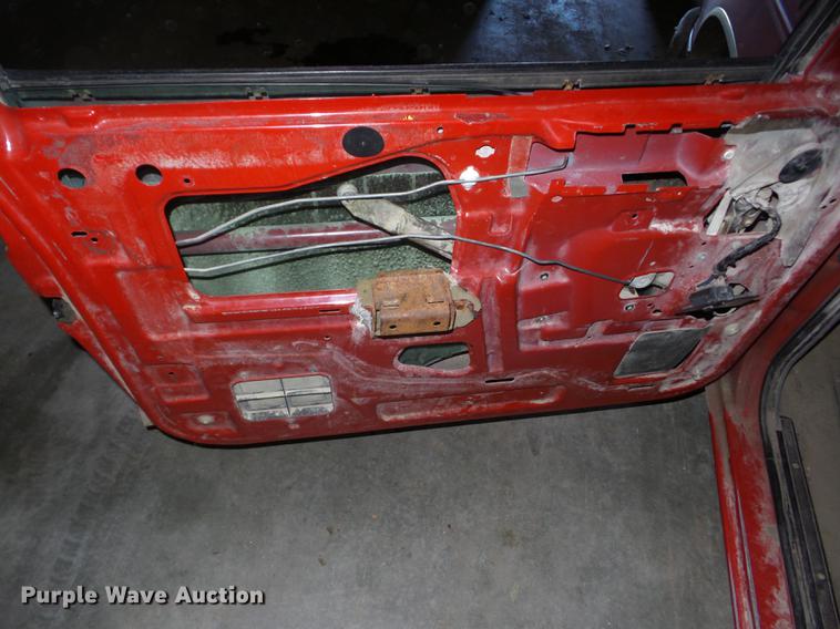 image for item BI9565 1992 GMC Sonoma Club Coupe pickup truck