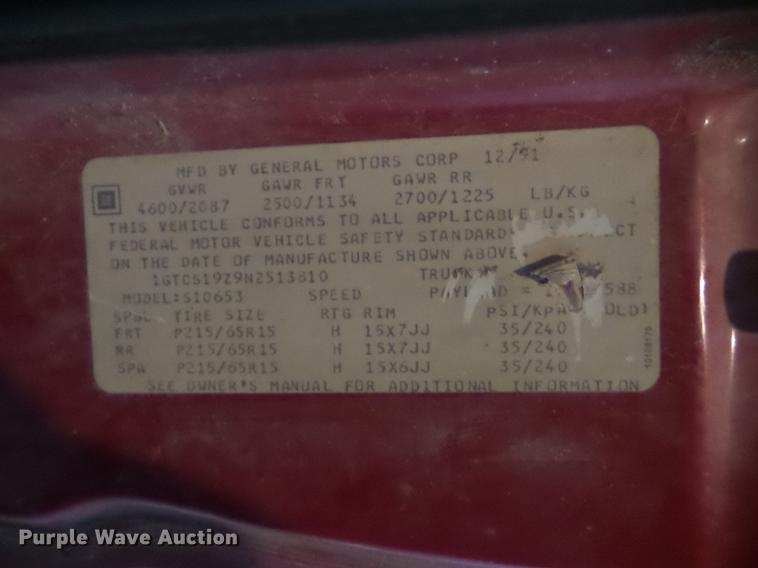 image for item BI9565 1992 GMC Sonoma Club Coupe pickup truck