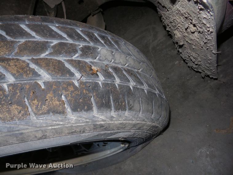 image for item BI9565 1992 GMC Sonoma Club Coupe pickup truck