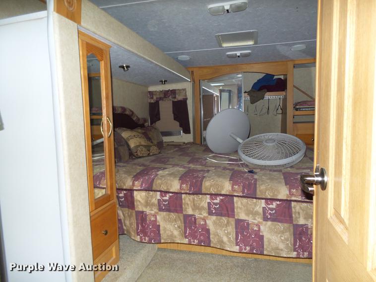 image for item BJ9931 2006 Forest River RV toy hauler trailer