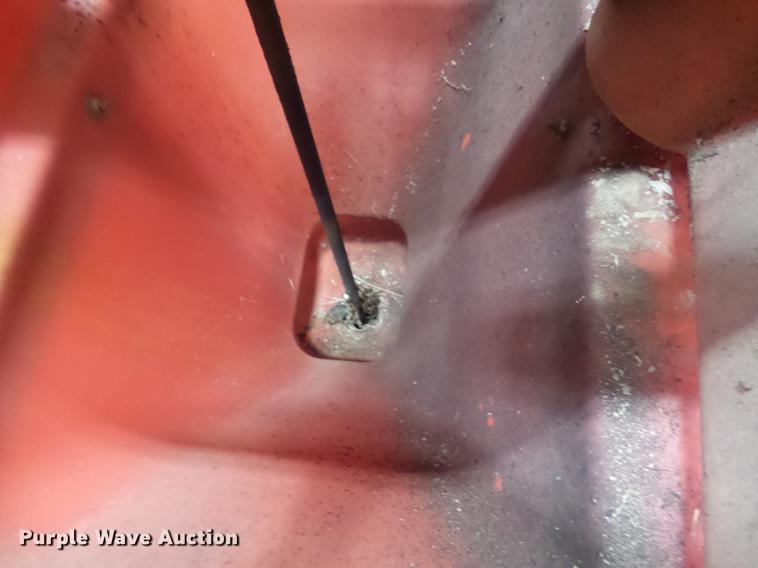 image for item CC9699 2004 Western Pro-Flo spreader