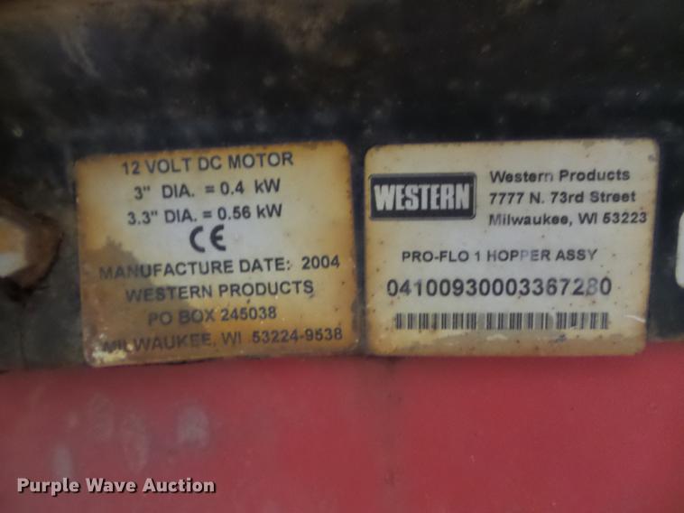 image for item CC9699 2004 Western Pro-Flo spreader