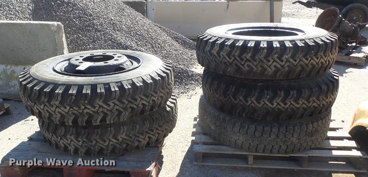 image for item CC9701 (5) 10.00-20 tires and wheels