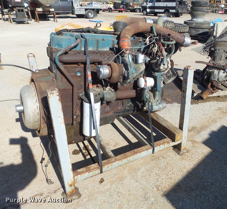 image for item CC9705 1996 International DT466 six cylinder diesel engine
