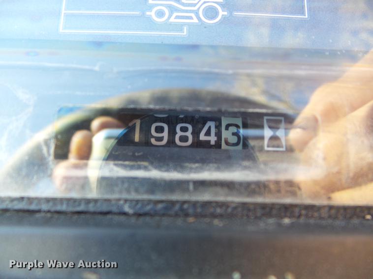 image for item CC9714 2001 John Deere 425 lawn mower