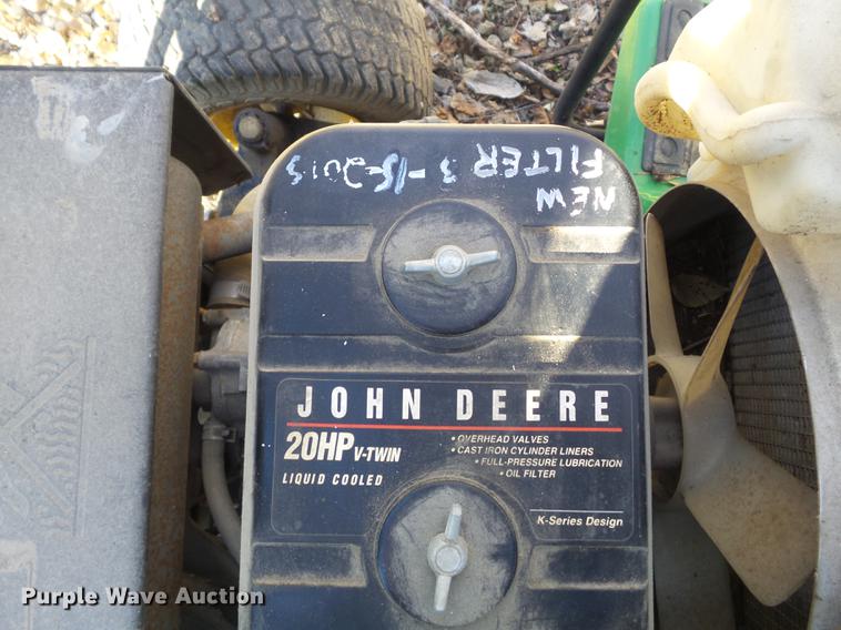 image for item CC9714 2001 John Deere 425 lawn mower