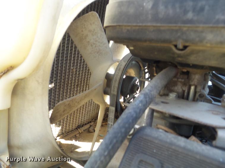 image for item CC9714 2001 John Deere 425 lawn mower