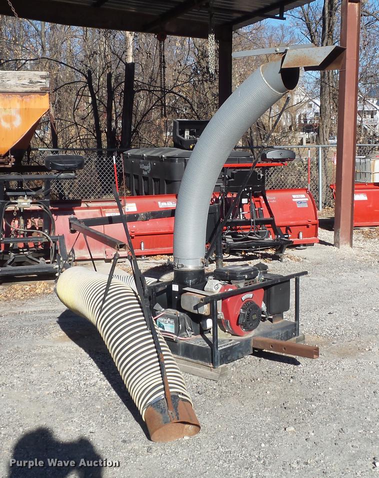 image for item CC9715 Trac-vac 2116 leaf vacuum