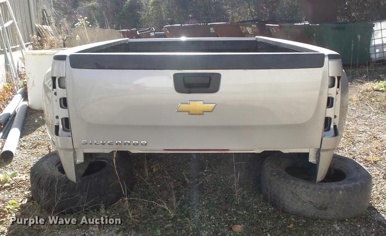 image for item CC9716 2009 Chevrolet Silverado pickup truck bed
