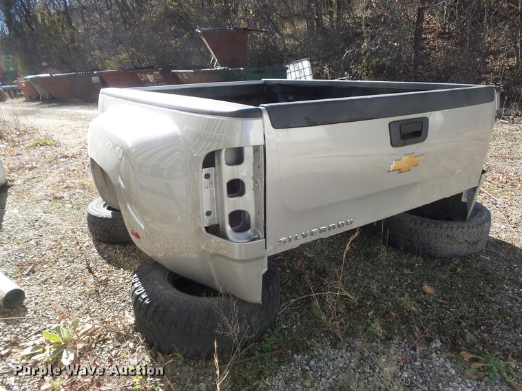 image for item CC9716 2009 Chevrolet Silverado pickup truck bed