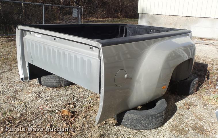 image for item CC9716 2009 Chevrolet Silverado pickup truck bed