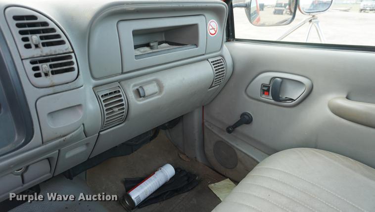 image for item DA1465 1999  Chevrolet 3500 pickup truck cab and chassis