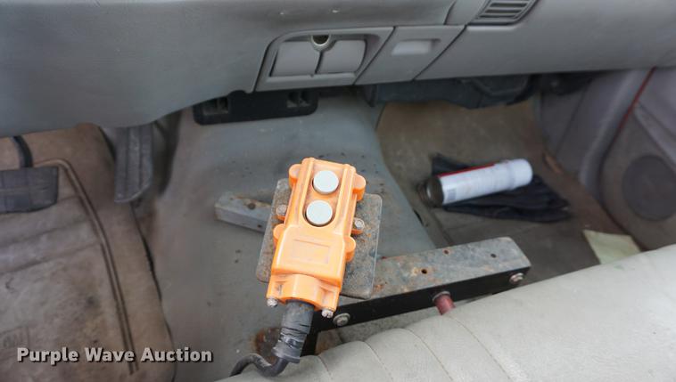 image for item DA1465 1999  Chevrolet 3500 pickup truck cab and chassis