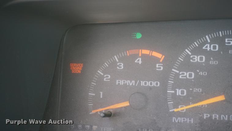 image for item DA1465 1999  Chevrolet 3500 pickup truck cab and chassis