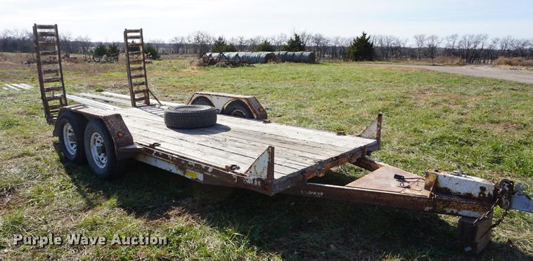 image for item DA1472 2001 Titan utility trailer
