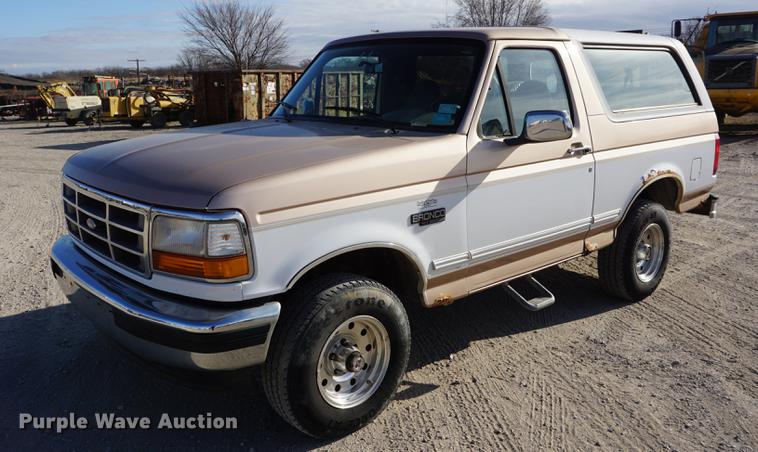 image for item DA1484 1996 Ford Bronco SUV