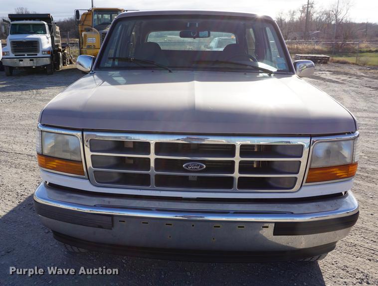 image for item DA1484 1996 Ford Bronco SUV