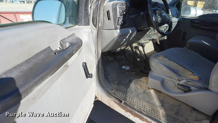 image for item DA1495 2006 Ford F250 Super Duty pickup truck