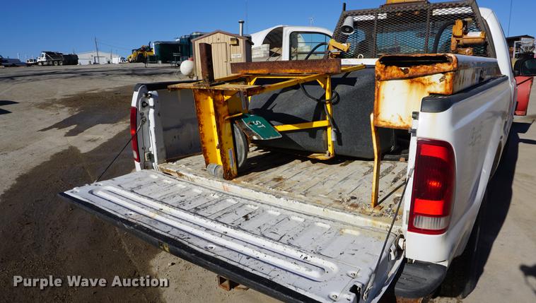 image for item DA1495 2006 Ford F250 Super Duty pickup truck