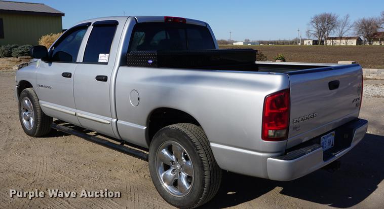 image for item DA1498 2004 Dodge Ram 1500 Laramie Quad Cab pickup truck