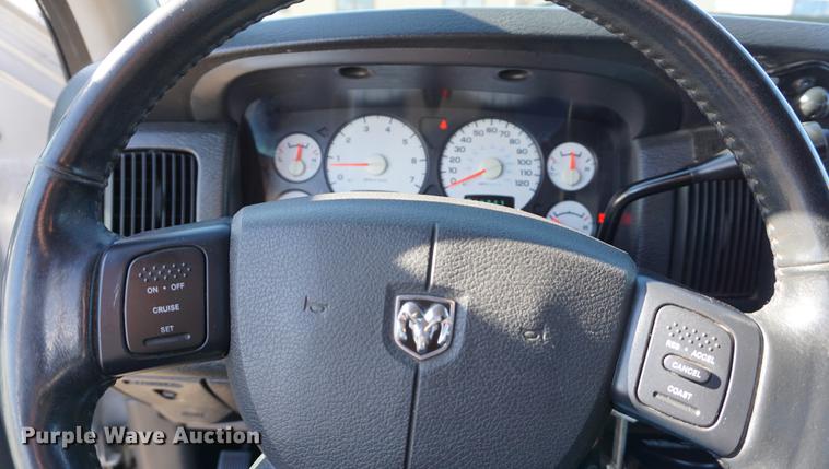 image for item DA1498 2004 Dodge Ram 1500 Laramie Quad Cab pickup truck