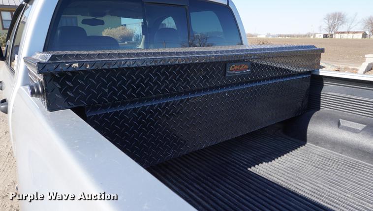 image for item DA1498 2004 Dodge Ram 1500 Laramie Quad Cab pickup truck