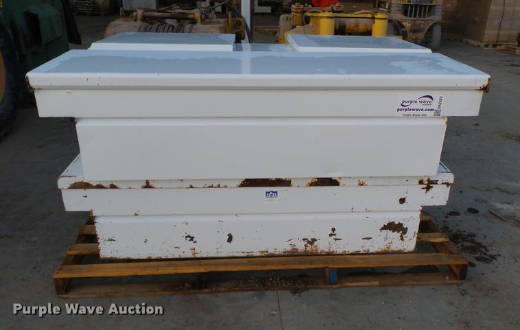 image for item DA2452 (4) toolboxes