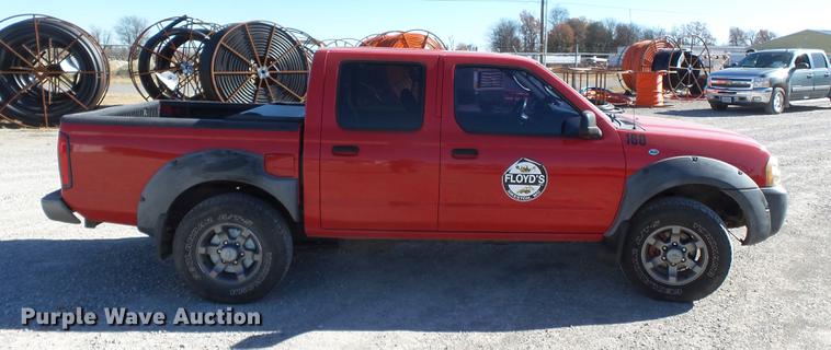 image for item DA2453 2003 Nissan Frontier Crew Cab pickup truck
