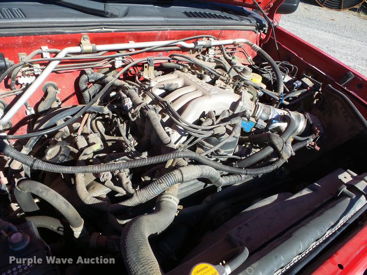 image for item DA2453 2003 Nissan Frontier Crew Cab pickup truck