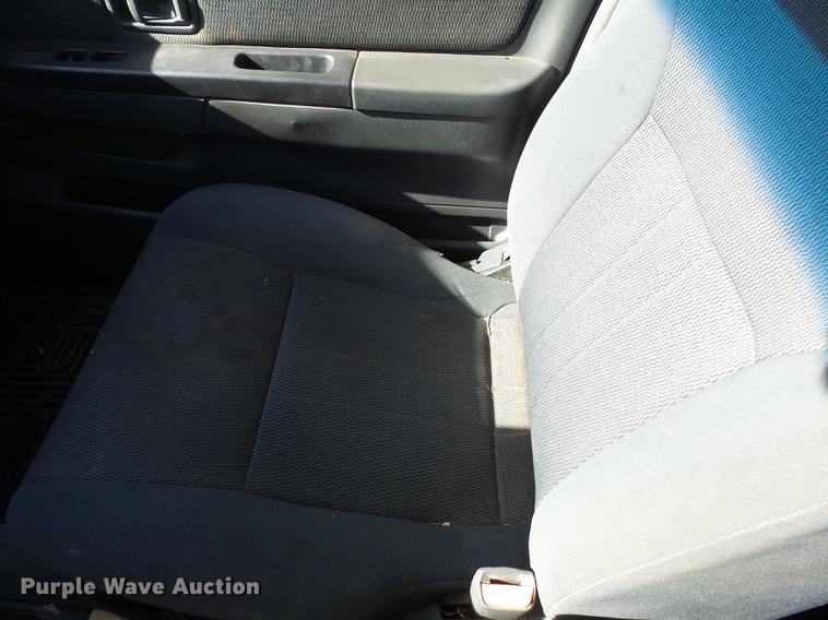 image for item DA2453 2003 Nissan Frontier Crew Cab pickup truck