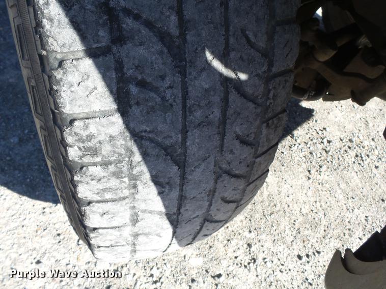 image for item DA2453 2003 Nissan Frontier Crew Cab pickup truck