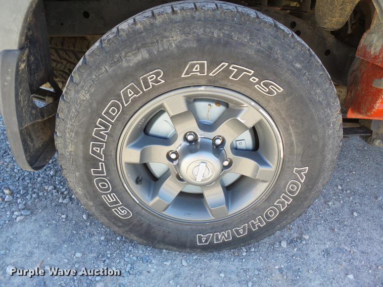 image for item DA2453 2003 Nissan Frontier Crew Cab pickup truck