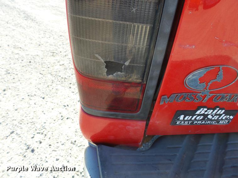 image for item DA2453 2003 Nissan Frontier Crew Cab pickup truck