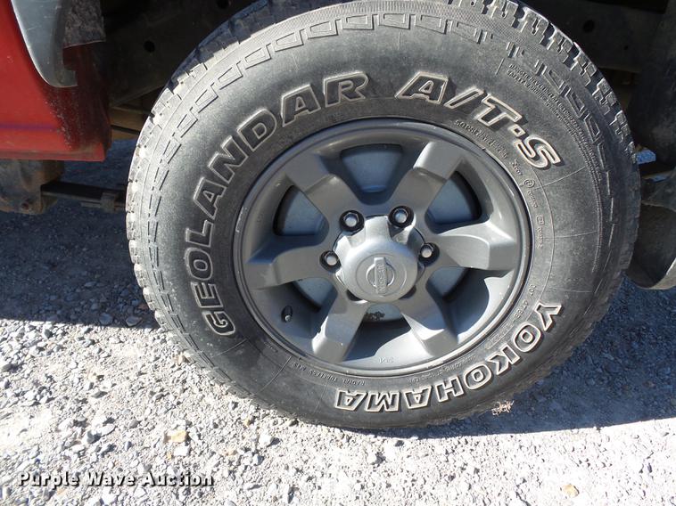 image for item DA2453 2003 Nissan Frontier Crew Cab pickup truck