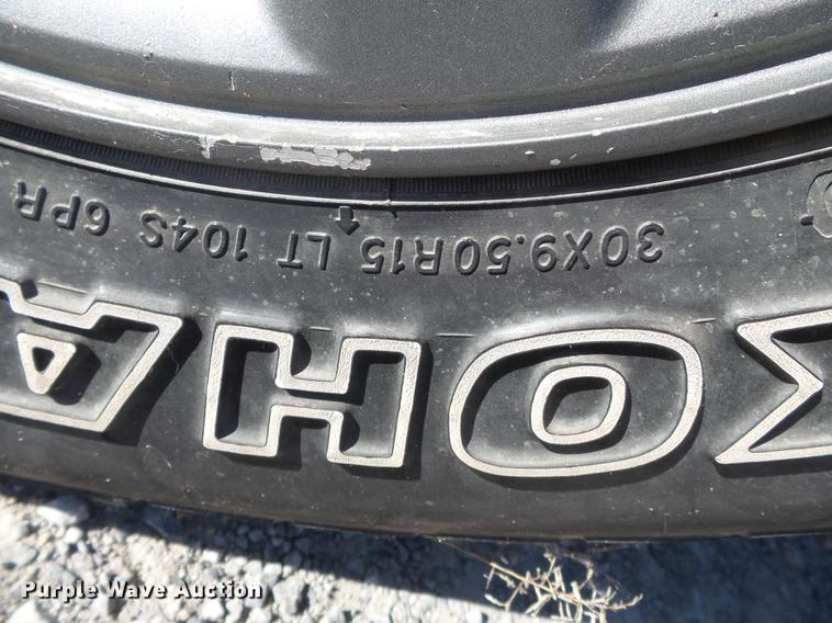 image for item DA2453 2003 Nissan Frontier Crew Cab pickup truck