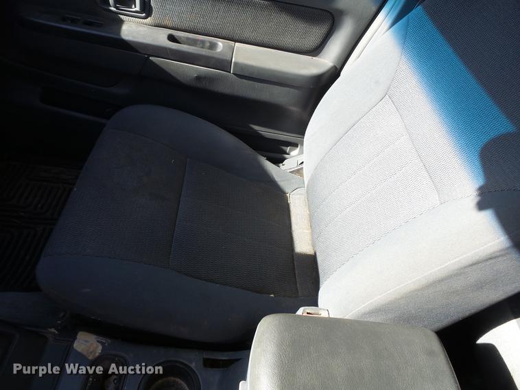 image for item DA2453 2003 Nissan Frontier Crew Cab pickup truck