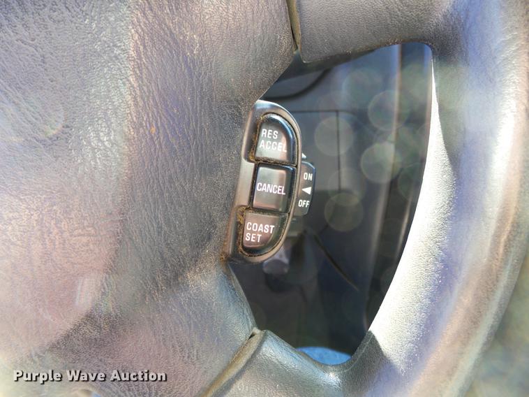 image for item DA2453 2003 Nissan Frontier Crew Cab pickup truck