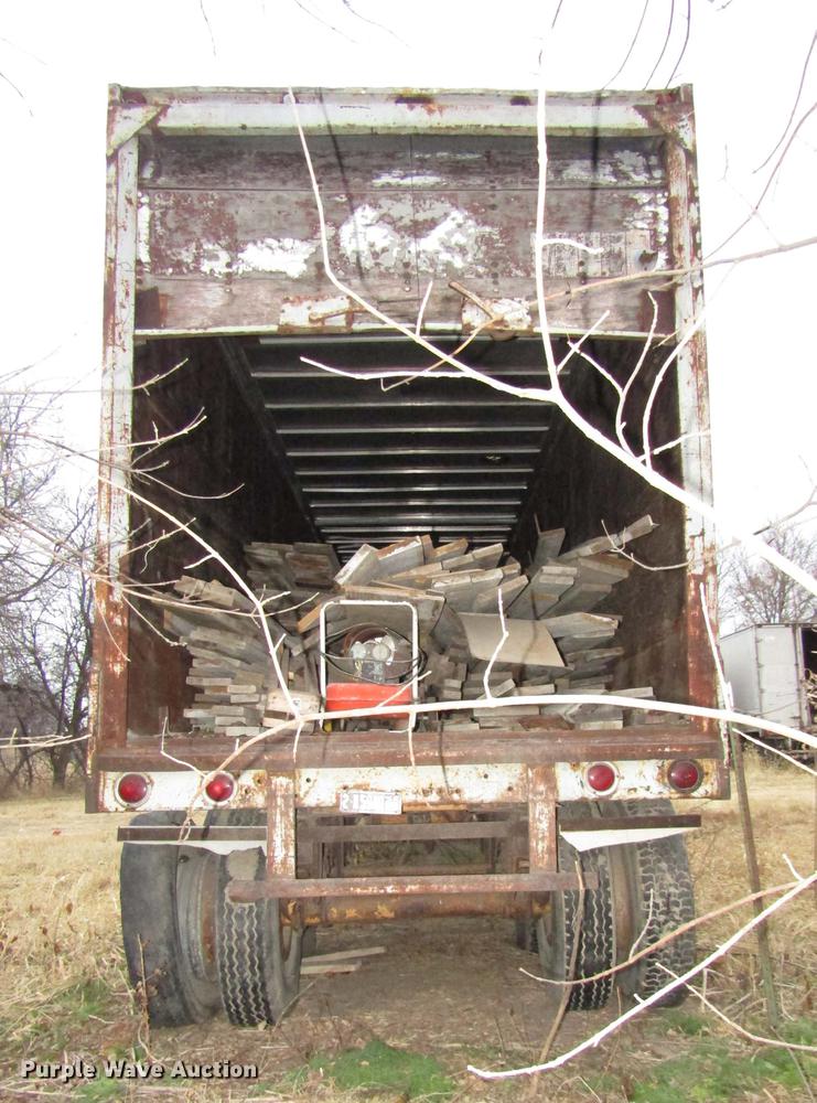 image for item DA3247 1969 Monon dry van trailer