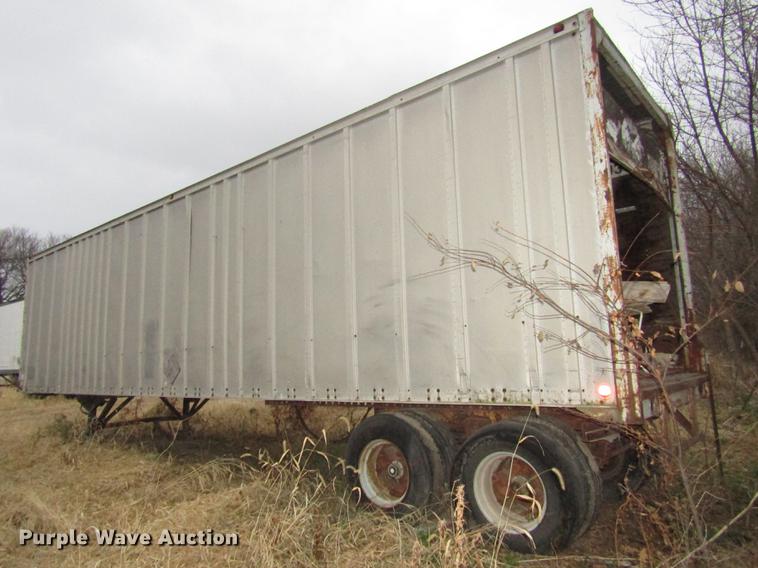 image for item DA3247 1969 Monon dry van trailer